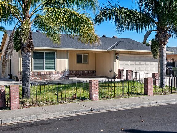 2nd image of 22 Sharon Dr