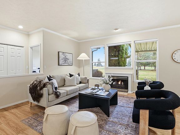 5th image of 1013 N Country Club Dr #A