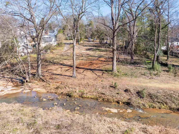 16 Brookview Cir, Greenville, SC 29605