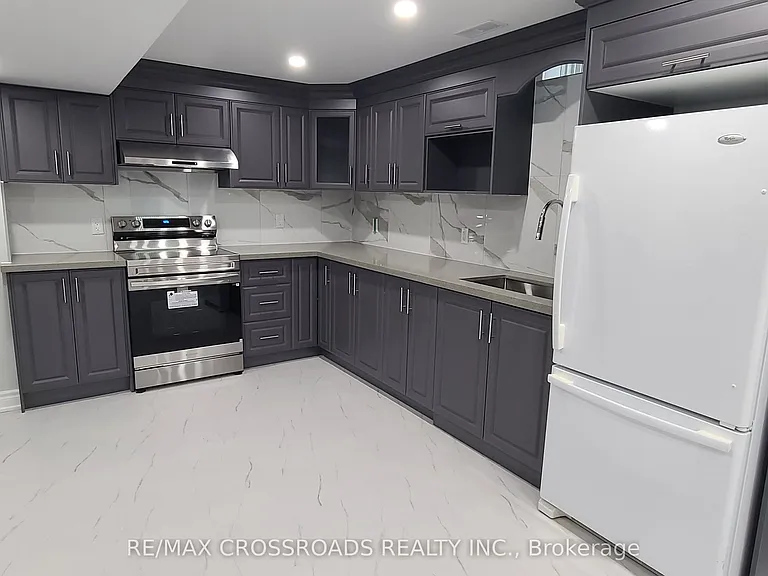 69 Bluebell Cres — Photo 3