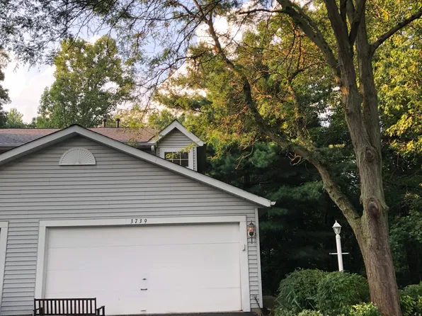 3739 Lake Run Blvd, Stow, OH 44224