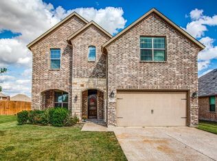 940 Gray Wash Dr, Saginaw, TX 76179