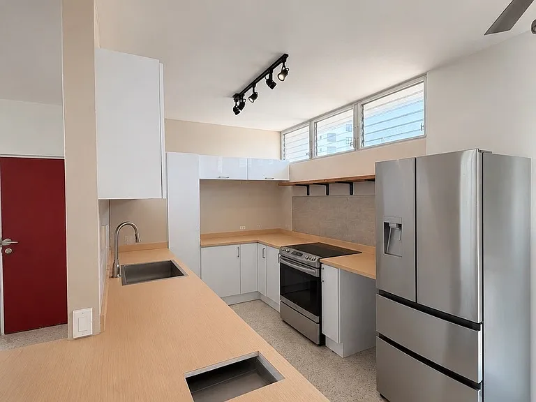 1357 Wilson #401 — Photo 9