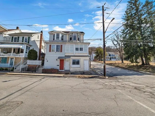 160 W Abbott St, Lansford, PA 18232