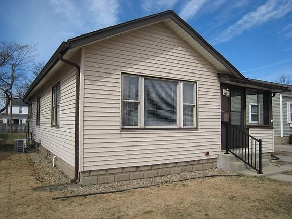 3rd image of 729 N Wenger Ave