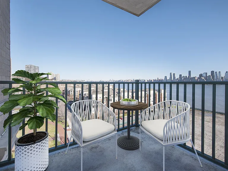 Riverbend At Port Imperial — Photo 14