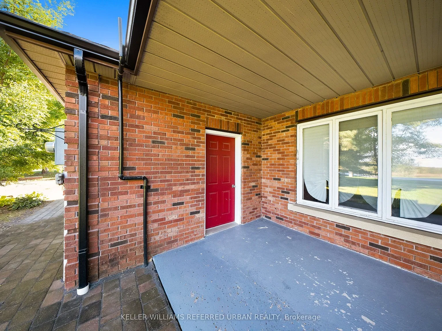 1 bed, $2,000 — Photo 2