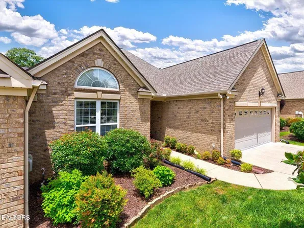 1979 Belleau Village Ln, Chattanooga, TN 37421