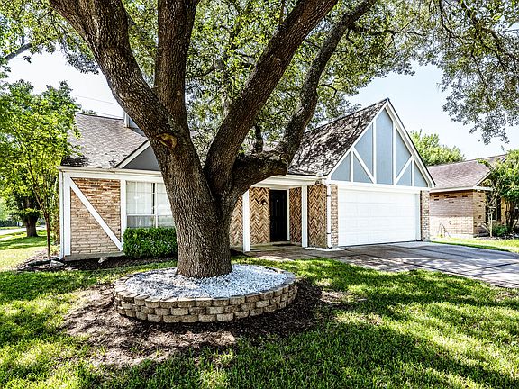 5th image of 21327 Highland Knolls Dr