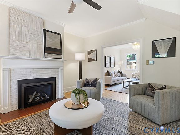 5th image of 3209 W Grace St