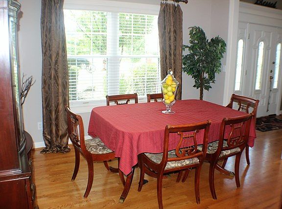 5th image of 1112 Heathwood West Dr