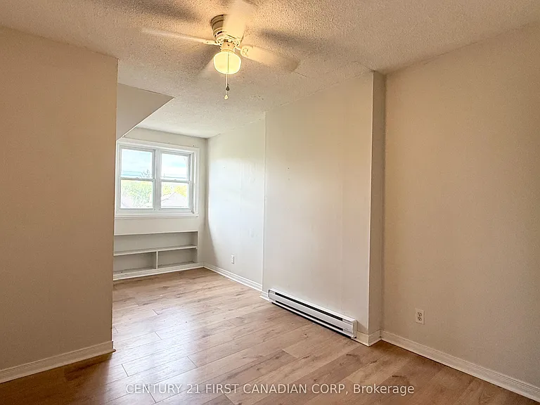 359 Princess Ave #3 — Photo 11