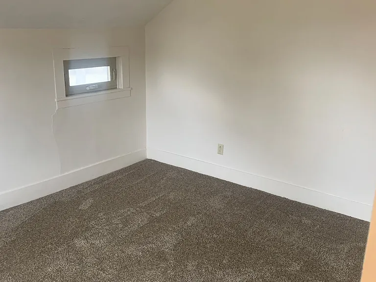 333 W Park Ave #2 — Photo 1