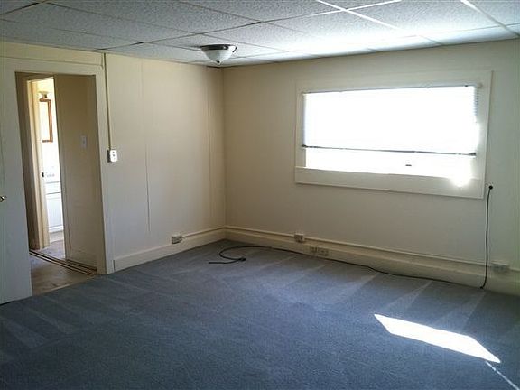 Unit #2 Living Room (1 of 2)