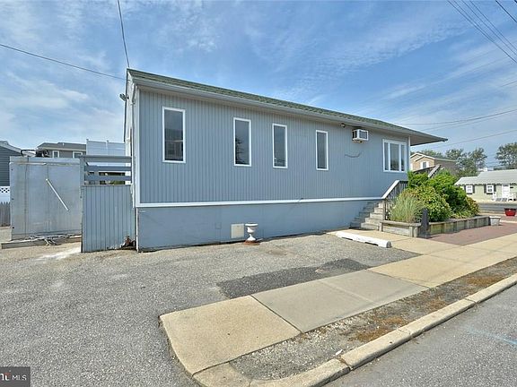 5th image of 1511 Long Beach Blvd