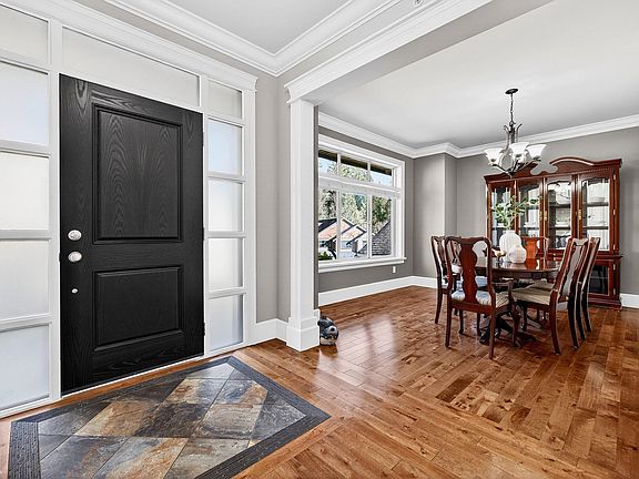 4th image of 13210 Shoesmith Cres #12