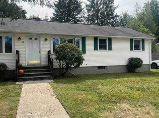 12 Saran Ave #12, Bedford, MA 01730
