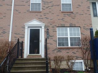 8305 Linton Blvd, Columbus, OH 43235