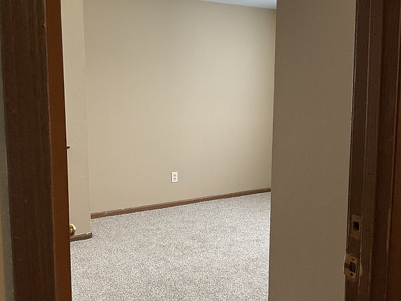 3rd image of 304 Stratford Way #1