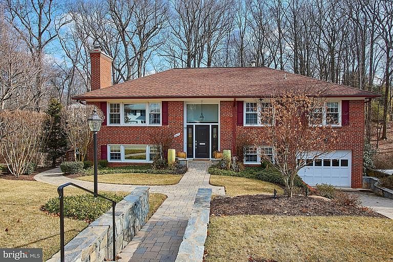 1st image of 1403 Cola Dr