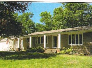 10733 Crow Hassan Park Rd, Hanover, MN 55341