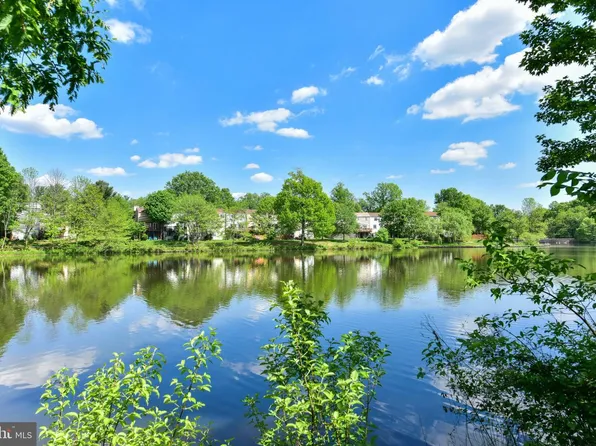 2946 Yarling Ct #2946, Falls Church, VA 22042