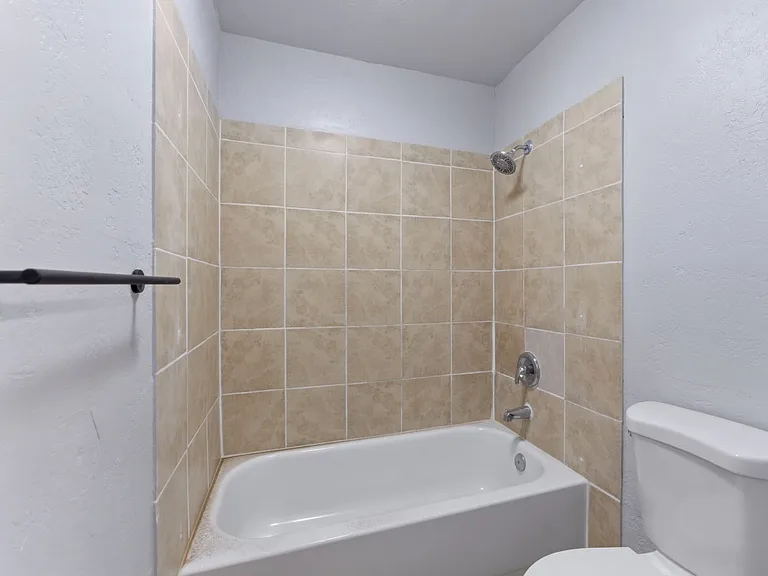 951 Iowa Ave #1 — Photo 13