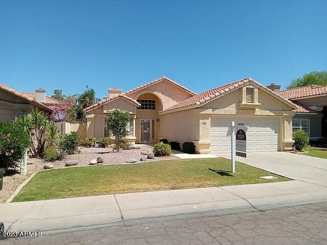 2306 E Gondola Ln