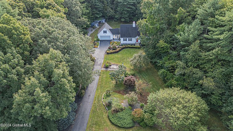 4th image of 115 Chelsea Drive