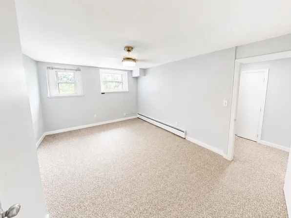 48 Dwight St APT 1, Brookline, MA 02446