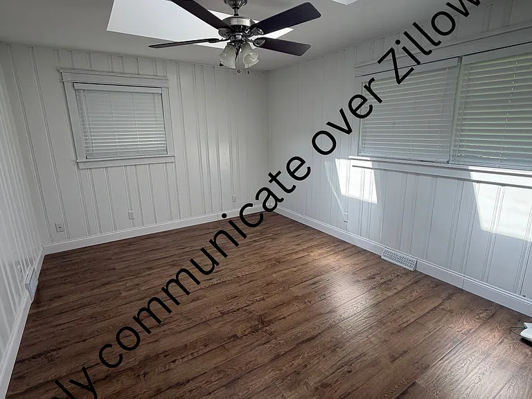 5745 Franklin Dr — Photo 9