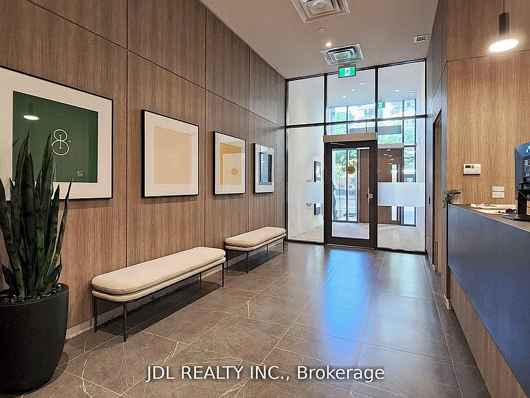 81 Wellesley St E #2101 — Photo 4