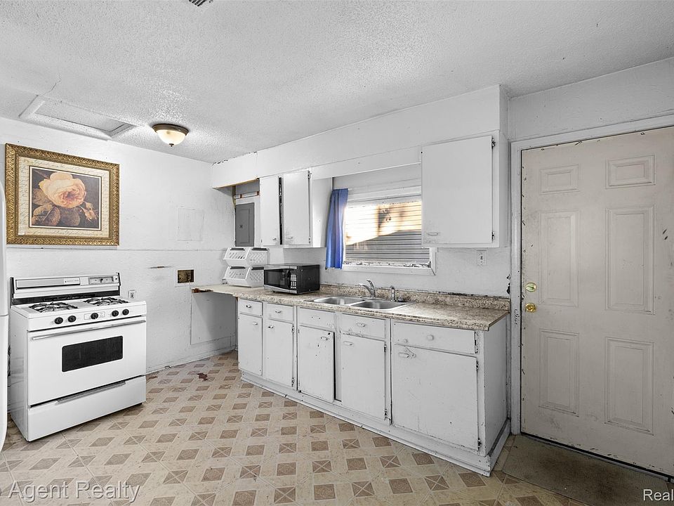 241 W Yale Ave, photo 7