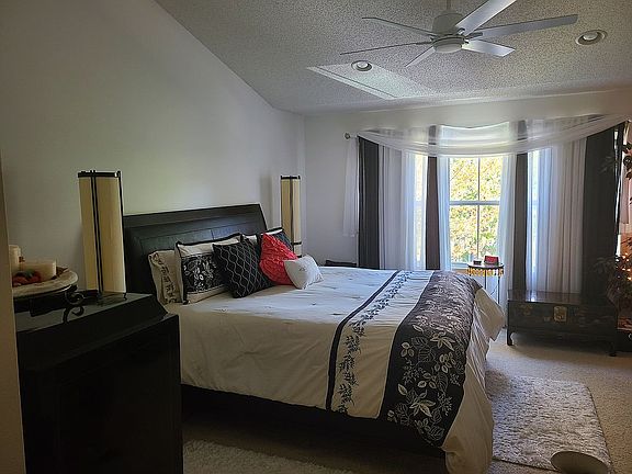 4th image of 9984 Indigo Dr
