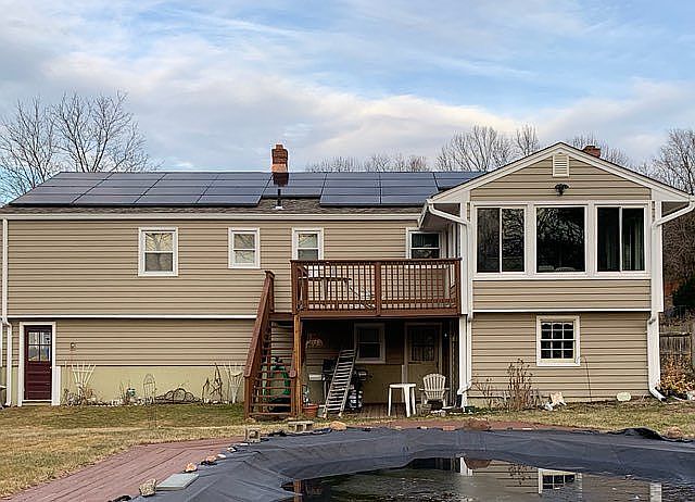 2nd image of 106 Strawberry Ln