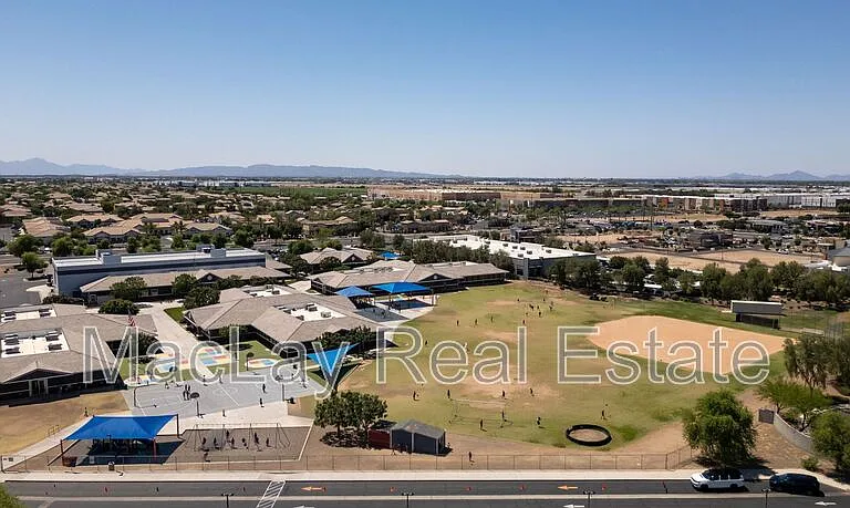 3263 S Miller Dr — Photo 33