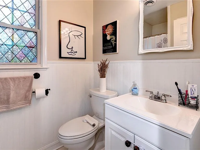 2525 Lauderdale Dr — Photo 13