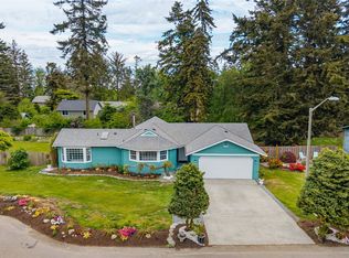 1974 Fiver Pl, Oak Harbor, WA 98277