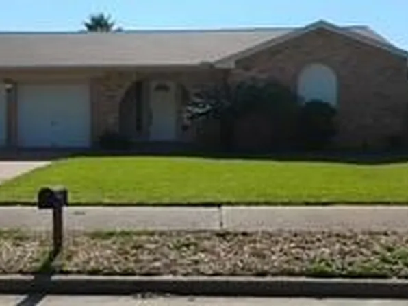 3722 Raindrops Rd, Pasadena, TX 77505