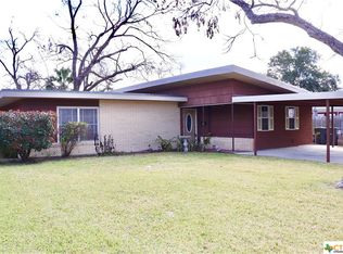 4802 Dahlia Ln, Victoria, TX 77904