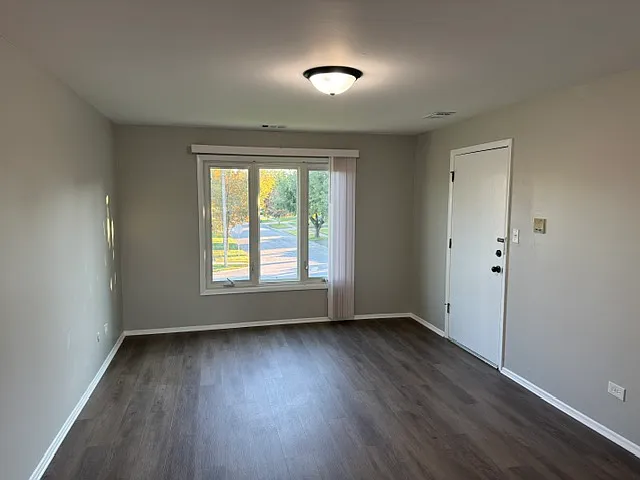 1040 Camellia Drive - 4 — Photo 2
