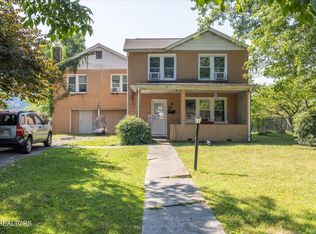 722 Sewanee St, Harriman, TN 37748