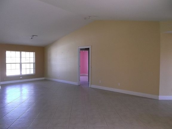 3rd image of 2031 Churchill Ave N