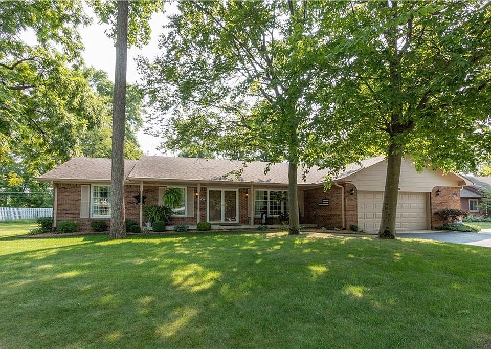 1st image of 19 Woodstock Dr