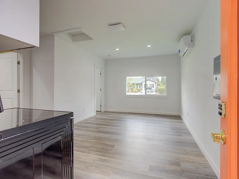 20650 Cantlay St — Photo 8