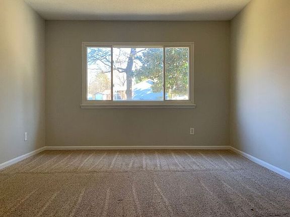 5th image of 8108 Stonemill Ct