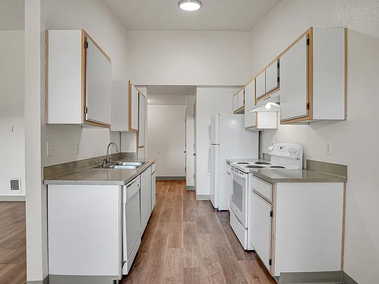 #294 FIELDSTONE APARTMENTS — Photo 6