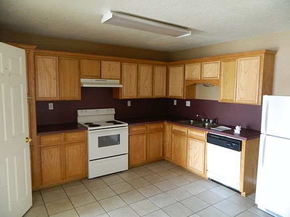 2nd image of 3804 Hitchrock Dr #B