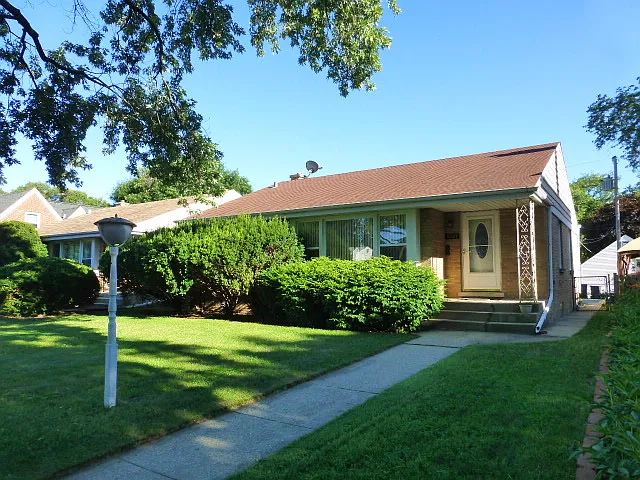 5327 Crain St photo 1
