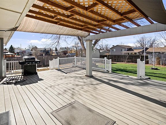 2nd image of 10893 Elm Dr